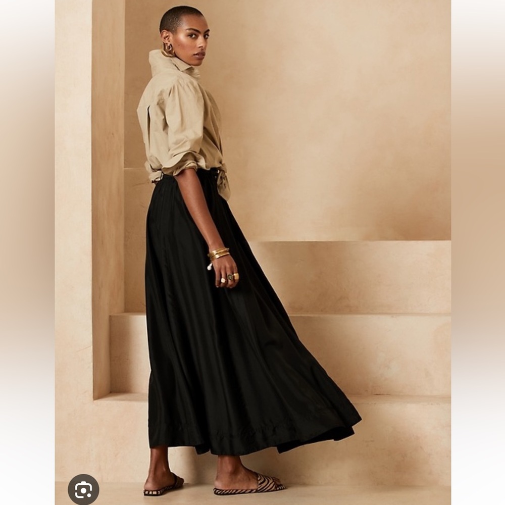 NWT BANANA REPUBLIC NOCTURNE SILK MAXI SKIRT